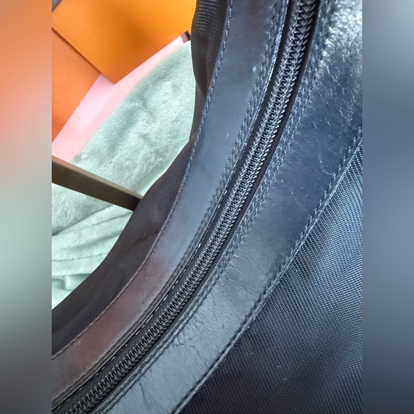 Gucci Vintage Diana Black Shoulder Bag with Bamboo Handle - Picture 7 of 16